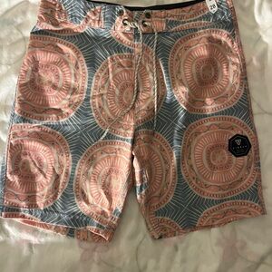 VISSLA Geometric Medallion Board Shorts in Slate and Coral